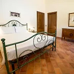 Scappo In Umbria, La Dolce Godera *