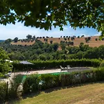 Scappo In Umbria, La Dolce Godera Vila *