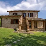 Scappo In Umbria, La Dolce Godera Villa Lugnano in Teverina