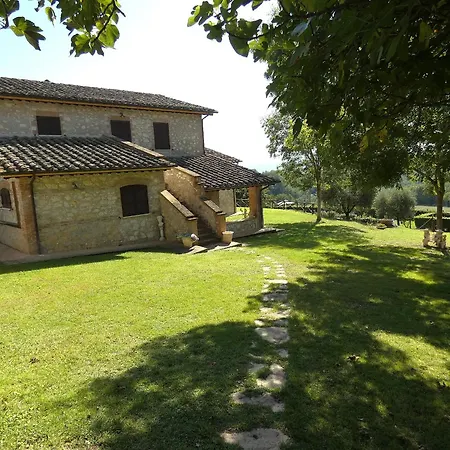 Scappo In Umbria, La Dolce Godera Villa *