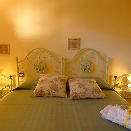 Scappo In Umbria, La Dolce Godera Villa