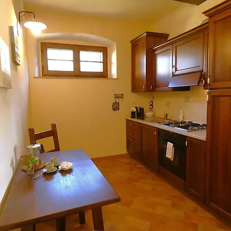 Villa Scappo In Umbria, La Dolce Godera Lugnano in Teverina
