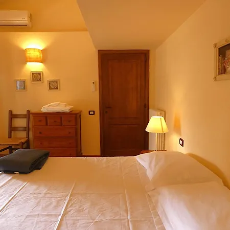 Scappo In Umbria, La Dolce Godera