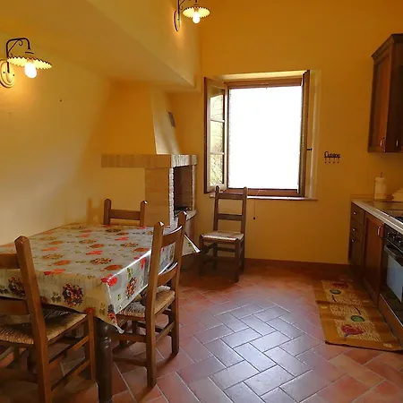 Scappo In Umbria, La Dolce Godera Villa