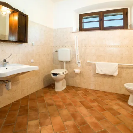 Villa Scappo In Umbria, La Dolce Godera Lugnano in Teverina